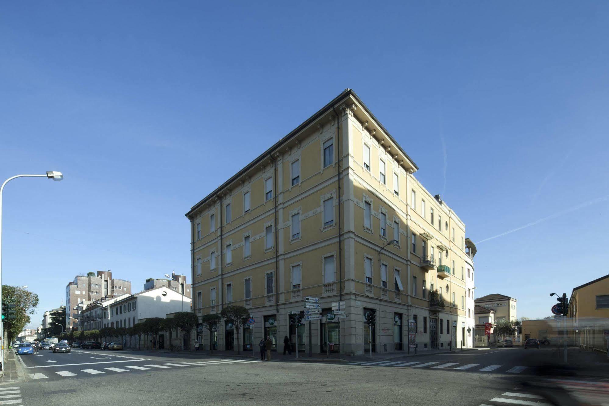 Affittacamere Arosio Monza Bagian luar foto